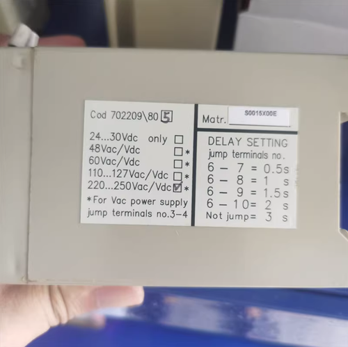 1PC  ABB SACE YU DELAY 702209/805 1SDA038320R1 Delay Controller