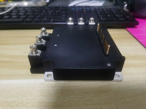 ONE  Mitsubishi PM200CL1A060 Module Free Ship