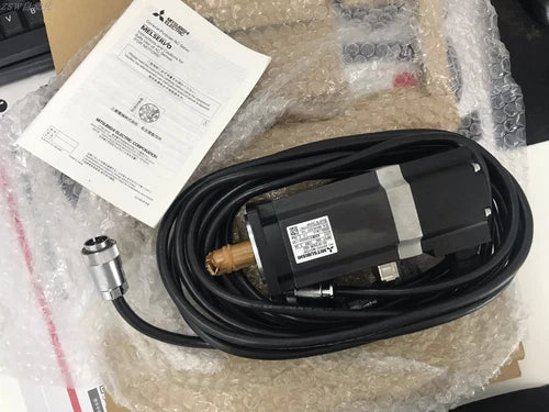 HC-KFS43K-S52 1PCS   MITSUBISHI HCKFS43KS52 Servo Motor IN BOX