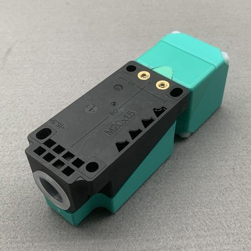 for PEPPERL + FUCHS NBB20-U4-UU Inductive Sensor Free Shipping