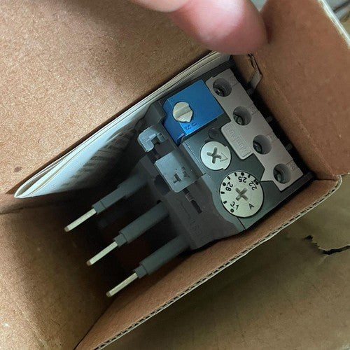 one  ABB TA25DU-3.1M 1SAZ211201R2031 2.2-3.1A relay Fast Shipping