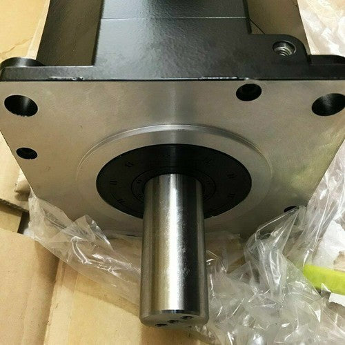 For FANUC A06B-0243-B200  servo motor Free Shipping