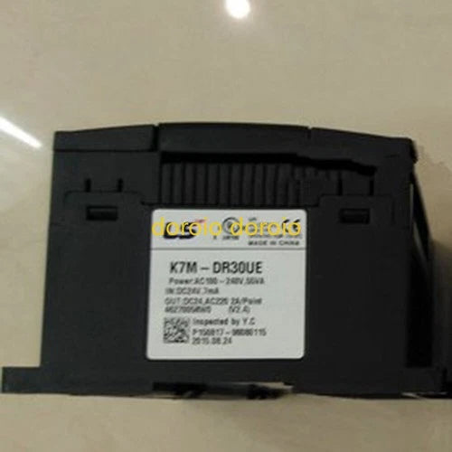 1PC   K7M-DR30UE programmable controller