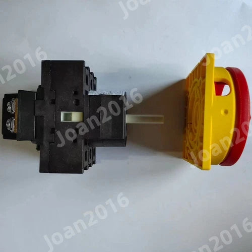 1pcs  Load isolation switch   P1-25/EA/SVB 25A