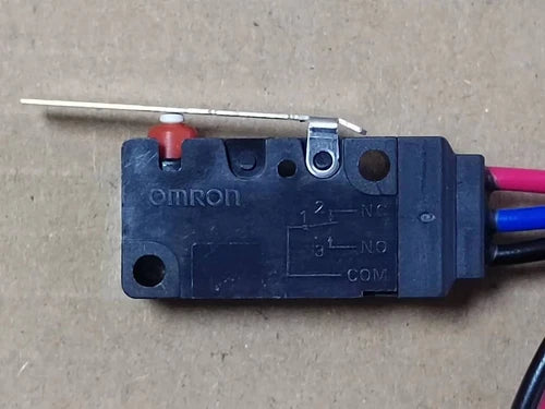 1PCS  Miniature Basic Switch  D2VW-5L1-1M D2VW5L11M