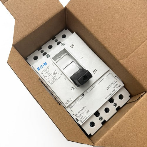 1Pcs For Eaton Circuit breaker Isolating switch NS2-250-NA Fast delive