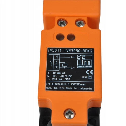 One IFM IV5011 Proximity Switch Sensor Free Shipping