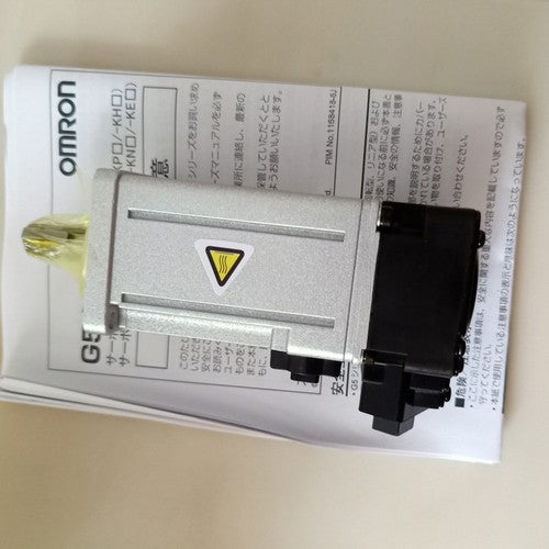 1PC OMRON  Servo Motor R88M-K10030T-S2 R88M-K10030T-S2 FAST SHIP