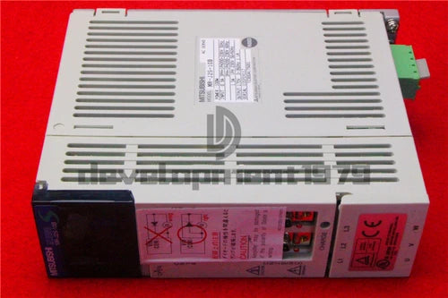 1PC  MR-J2S-10B MRJ2S10B  AC  Driver Amplifier