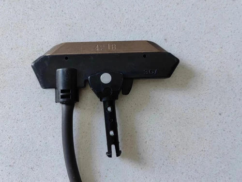 1PCS  FIT For Panasonic carbon brush DH5785K1 5P600V30A