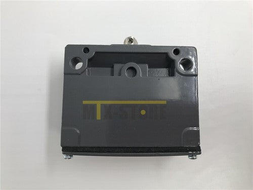 1pcs  EUCHNER Limit switch SN02R12-502-M
