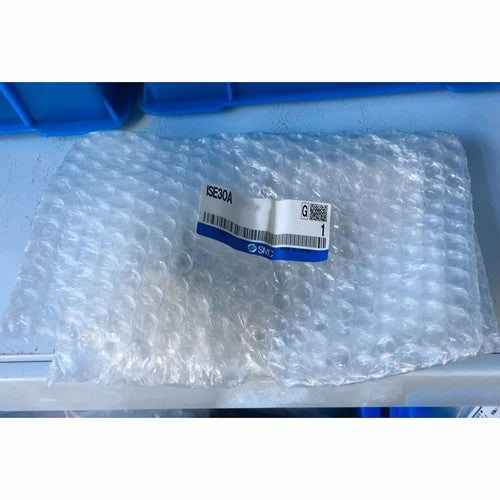 one   SMC ISE30A Pressure Switch Free shipping
