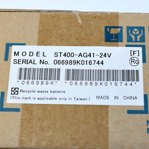 one  Pro-face ST400-AG41-24V touch screen in box Fast Delivery