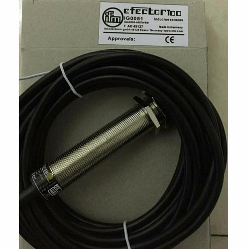 1PC  IFM IG0051 Proximity Sensor IG0051 Free Shipping