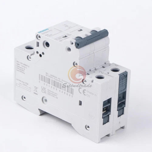 1PC  Circuit Breaker   5SY5204-7CC 2P 4A