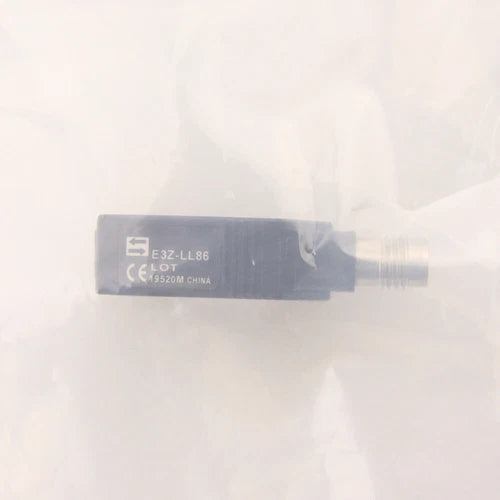 1PC  OMRON E3Z-LL86 E3ZLL86 Photoelectric Switch Free Shipping #P