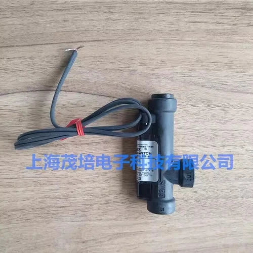 1PC  FIT FOR GEMS Flow Switch Sensor FS-4 122343