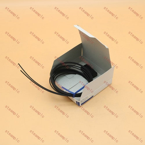 1PC OMRON  PLC Photoelectric Switch Fiber Unit E32-G14 E32G14 spot stock
