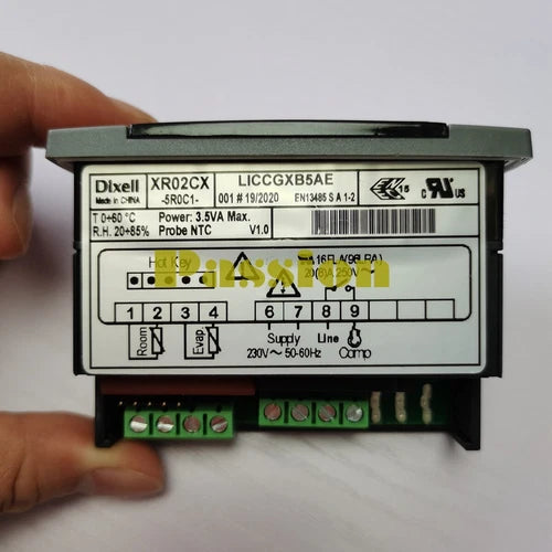 1PCS    XR02CX-5R0C1 Temperature Controller