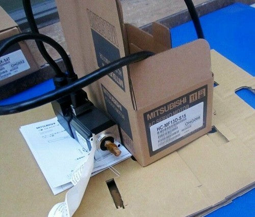 ONE  Mitsubishi Servo Motor HC-MF13D-S15 1 year warranty