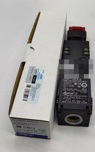 1PC OMRON  For Safety Door Switch D4GL-2HFA-A FAST SHIP