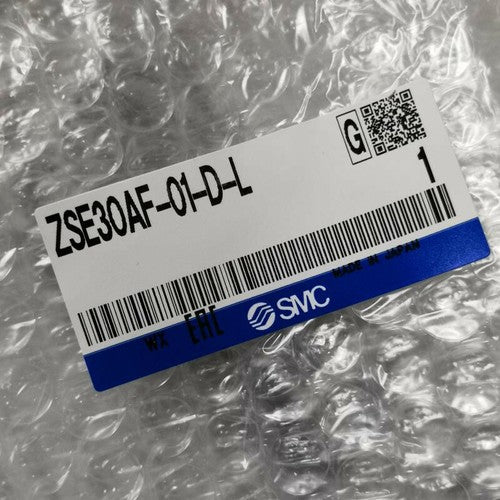 1 pcs SMC ZSE30AF-01-D-L Pressure Switch
