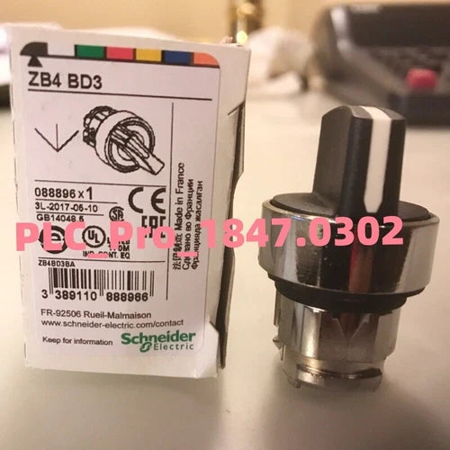 ZB4BD3 1PCS Selector Switch For Schneider Electric 3 Position ZB4-BD3 Fast ship