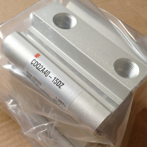 1PC   SMC CDQ2A40-15DZ Thin cylinder in box Free shipping