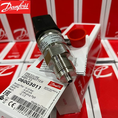 1pcs Danfoss MBS33 060G3011 0-10bar Pressure Transmitter Sensor