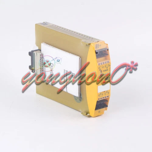 1PC  PNOZ mo4p Safety Relay  773536