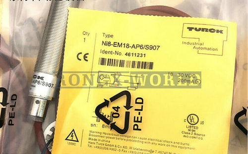 ONE Turck proximity switch Ni8-EM18-AP6/S907 inductive sensor