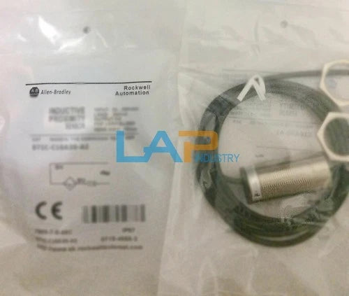 1PCS  872C-D3CP12-J2 Proximity Switch 872CD3CP12J2