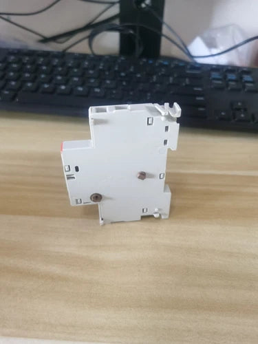 1PCS   AUXILIARY CONTACT 1NO+1NC  HK-11 1SAM101901R0001