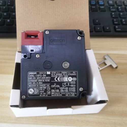 1PCS OMRON  D4NL-1AFG-B4 D4NL1AFGB4 Safety Door Switch FAST SHIP