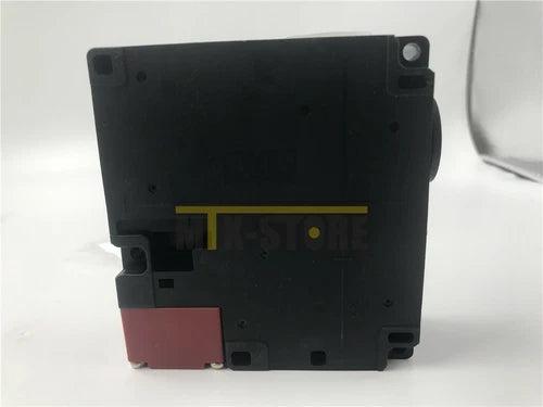 1PCS     Safety Door Switch D4NL-2HFG-B D4NL2HFGB
