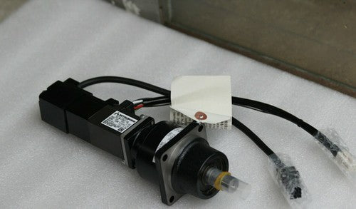 1PC  Mitsubishi Servo Motor HC-MF13BG1-UE 1 year warranty